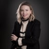 En profilbild av fastighetsmäklare Sofia Hultén