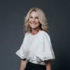 En profilbild av fastighetsmäklare Malin Zetterberg