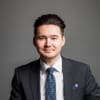 En profilbild av fastighetsmäklare Niklas Cannon