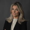 En profilbild av fastighetsmäklare Sonja Rudqvist
