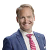 En profilbild av fastighetsmäklare Tobias Nordling