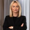 En profilbild av fastighetsmäklare Izabela Lipinska