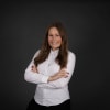 En profilbild av fastighetsmäklare Filippa Idstrand