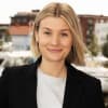 En profilbild av fastighetsmäklare Emilie Wireby
