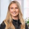 En profilbild av fastighetsmäklare Jennifer Lagerstedt