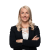En profilbild av fastighetsmäklare Evelina Schmekel