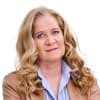 En profilbild av fastighetsmäklare Maria Pettersson