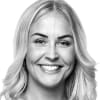 En profilbild av fastighetsmäklare Emma Lindbäck