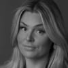 En profilbild av fastighetsmäklare Sonja Rudqvist