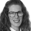 En profilbild av fastighetsmäklare Ida Jönsson