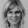 En profilbild av fastighetsmäklare Hanna Sars