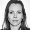 En profilbild av fastighetsmäklare Josefine Ask