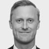 En profilbild av fastighetsmäklare Linus Wallinder