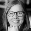 En profilbild av fastighetsmäklare Johanna Lundell