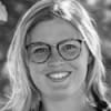 En profilbild av fastighetsmäklare Eleonor Björnhag