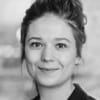 En profilbild av fastighetsmäklare Olivia Hedin