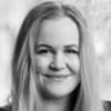En profilbild av fastighetsmäklare Jennifer Rådh