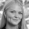 En profilbild av fastighetsmäklare Ellen Andersson