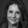 En profilbild av fastighetsmäklare Petra Torgilsman