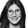 En profilbild av fastighetsmäklare Samija Hondo