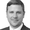 En profilbild av fastighetsmäklare Jesper Nilsson
