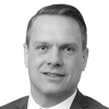En profilbild av fastighetsmäklare Andreas Wallin