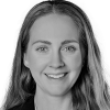 En profilbild av fastighetsmäklare Camilla Lindqvist