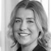 En profilbild av fastighetsmäklare Lina Erlandsson