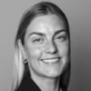 En profilbild av fastighetsmäklare Mikaela Persson