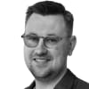 En profilbild av fastighetsmäklare Emil Schütt