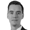En profilbild av fastighetsmäklare Pontus Damm