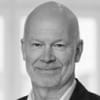 En profilbild av fastighetsmäklare Lars Falk