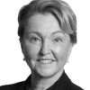 En profilbild av fastighetsmäklare Karin Zakrisson