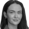 En profilbild av fastighetsmäklare Tilda Berglund