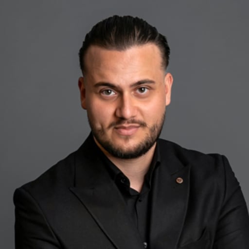 Profilbild av Omid Sader