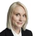 En profilbild av fastighetsmäklare Lovisa Hägermalm