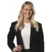 En profilbild av fastighetsmäklare Ella Hedlund