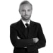 En profilbild av fastighetsmäklare Daniel Civill Heiskanen