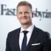 En profilbild av fastighetsmäklare Jon Pettersson