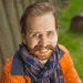 En profilbild av fastighetsmäklare Gustav Fällström