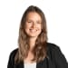 En profilbild av fastighetsmäklare Sarah Michelson