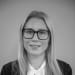 En profilbild av fastighetsmäklare Josefin Tumegård