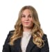 En profilbild av fastighetsmäklare Agnes Axelsson