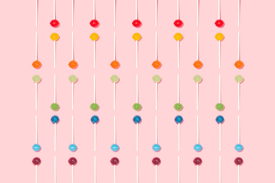 Picture of aligned lollipops.