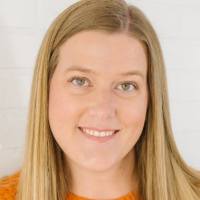 Anna Burch