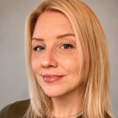 Elsa Carlson Winslow