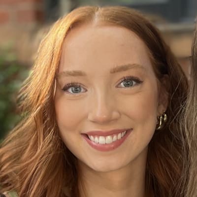 Zoe Nelson