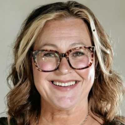Angela NICKLES, Night Nanny in Holland, OH