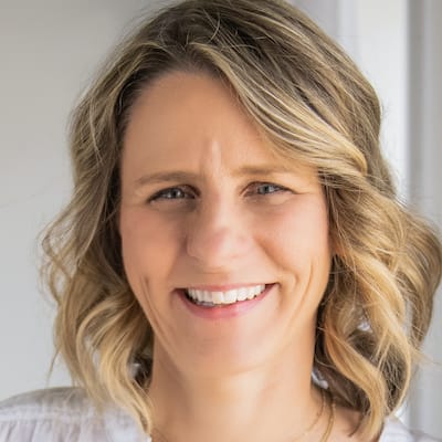 Karen Kelly