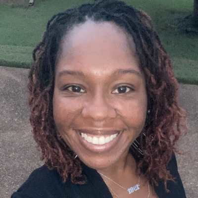 Freda Lynom
